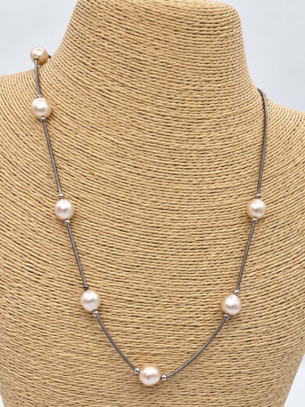 Premier Designs Pearl Station Necklace Silver Tone Classic Elegant Jewelry